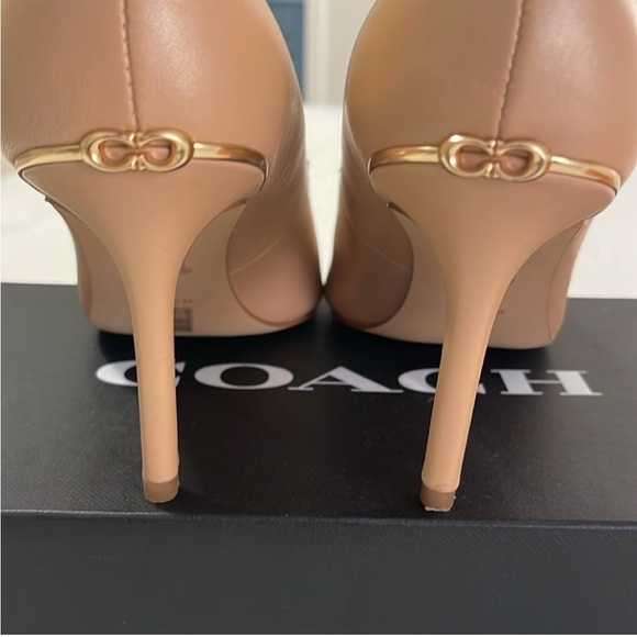 Wiley leather Coach pumps size 8 nude tan camel - Picture 3 of 14